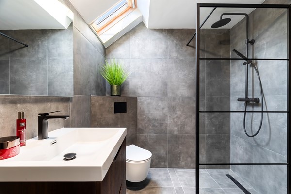 Hellenburg 42-48.jpg